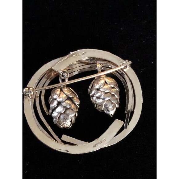 Vintage Rare 1/20 12K GF Brooch Fall Wreath With Dangle Pine Cones Brooch - Picture 2 of 8